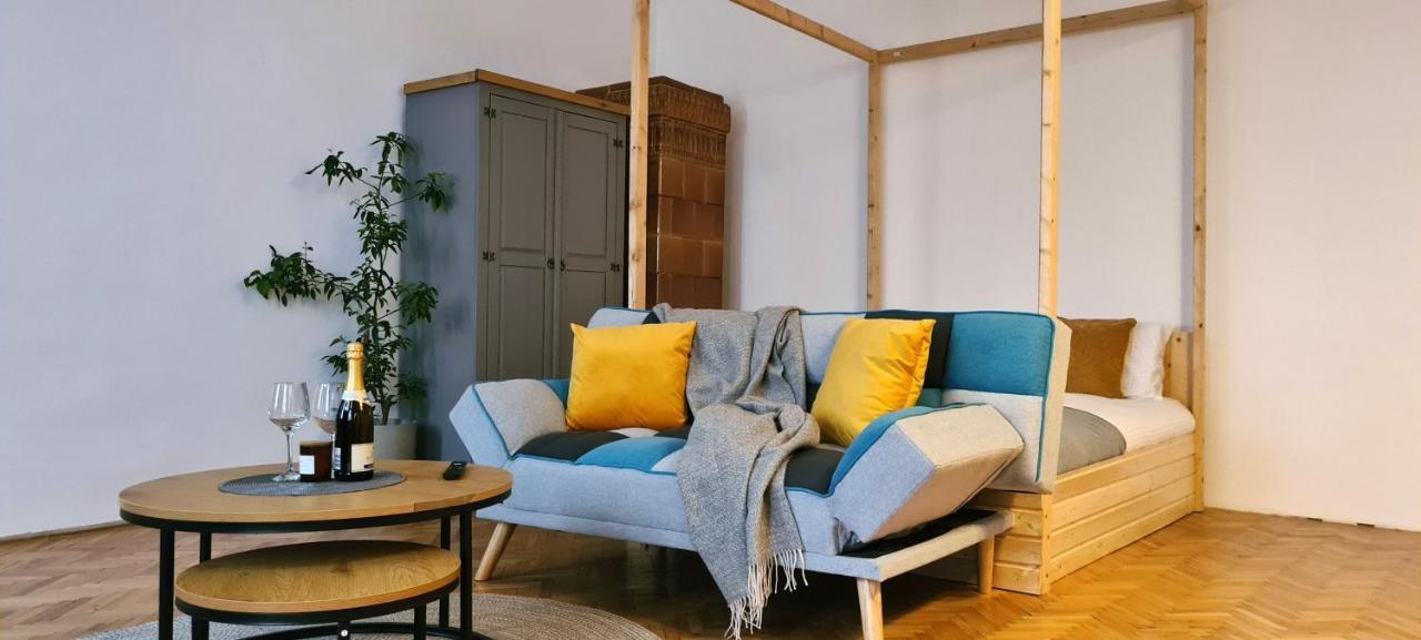 Zeiss House Lägenhet Braşov Exteriör bild