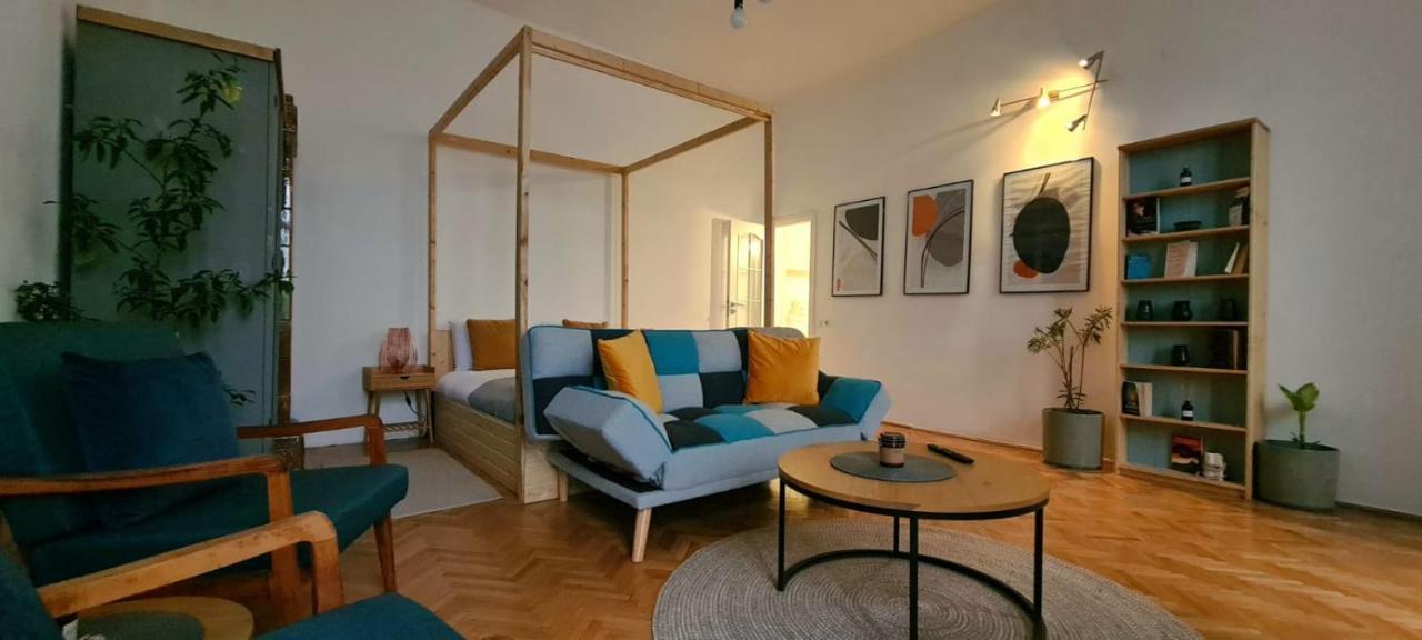 Zeiss House Lägenhet Braşov Exteriör bild