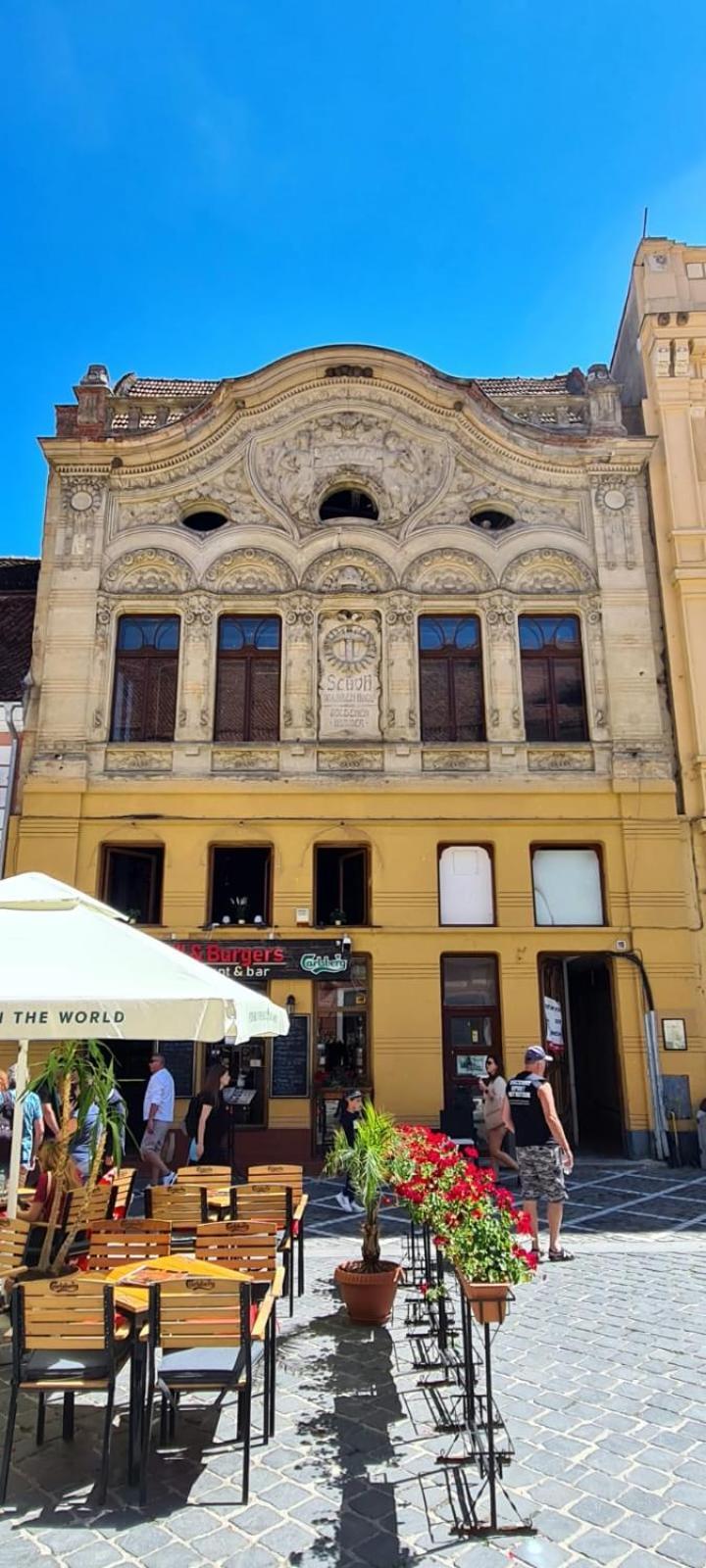 Zeiss House Lägenhet Braşov Exteriör bild