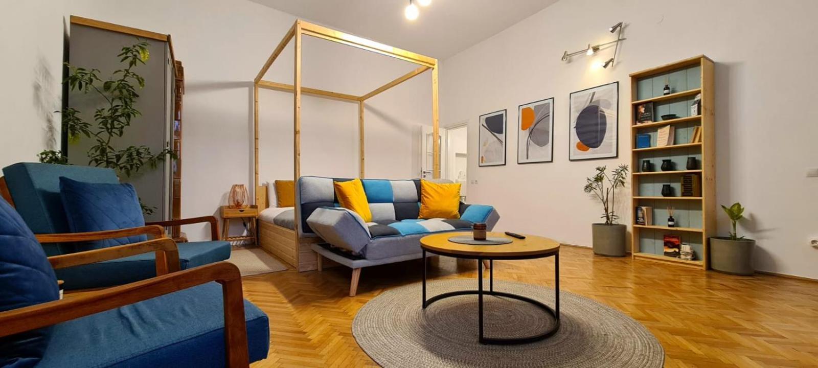 Zeiss House Lägenhet Braşov Exteriör bild